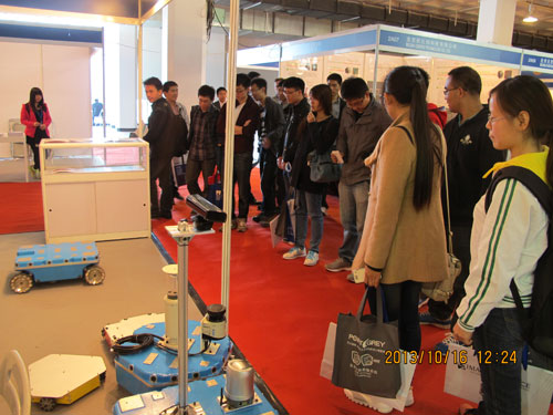 展會(huì)現(xiàn)場.jpg