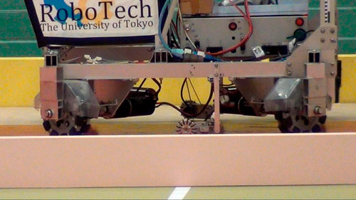 Robocon2012總決賽東京大學(xué)手動車(QL-13).jpg